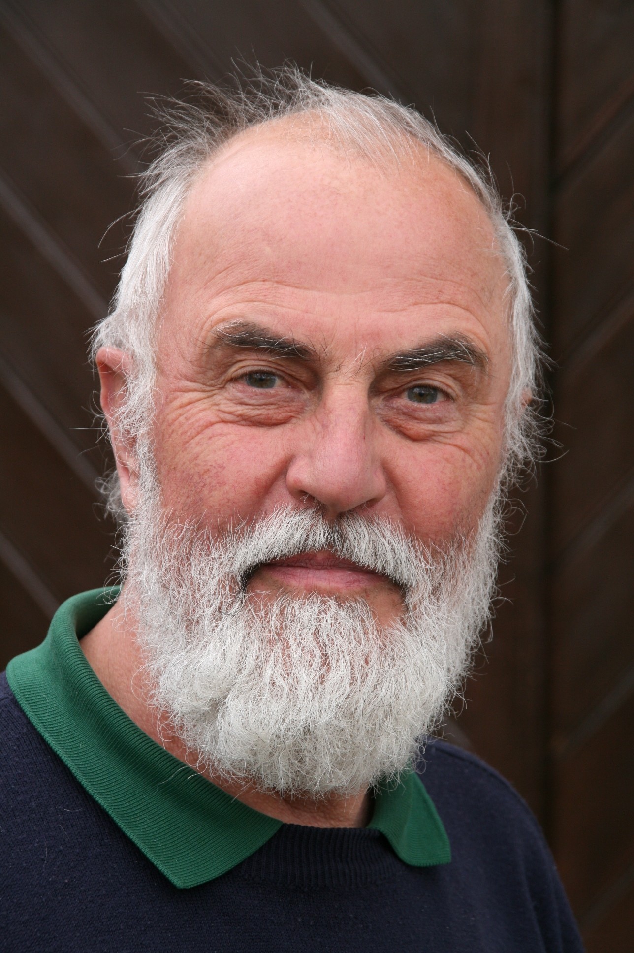 Der Kater spielt Pik-As: Kommissar Katzbach jagt Gauner u. Ganoven